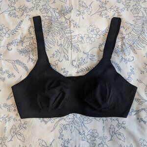 Knix Padded V-Neck Evolution Wireless Bra